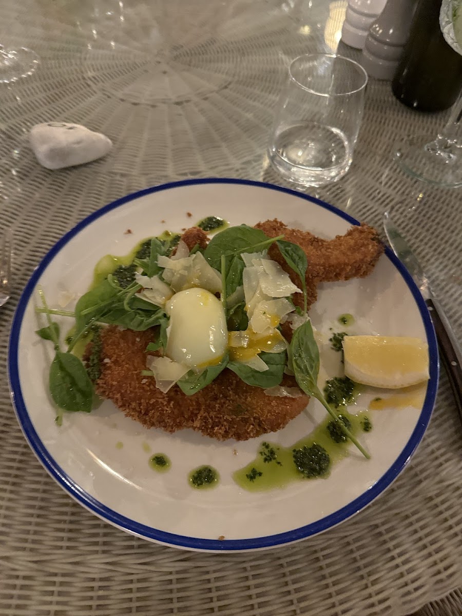 Giuseppi's Bar & Bistro-6